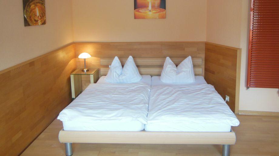 Pension Toscana Шверин Номер фото